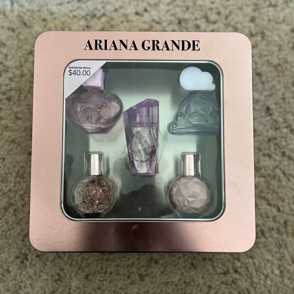 Ariana Grande Perfumes Mini Bottles